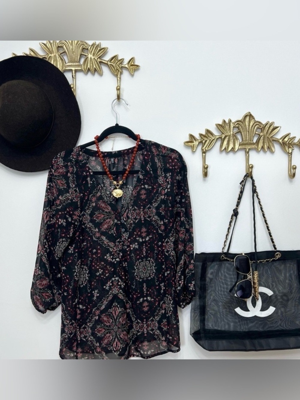 🖤🌸Goth boho floral blouse M ptp 20”